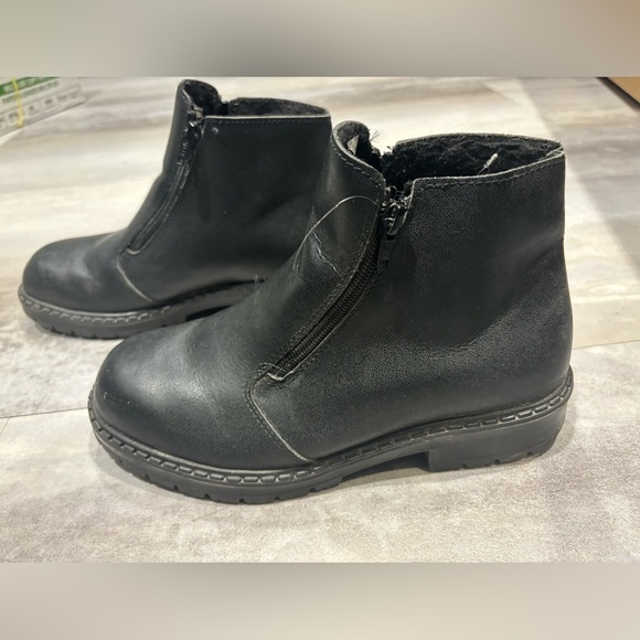 AMI Vintage Ankle Chelsea Style Boots - Picture 5 of 7